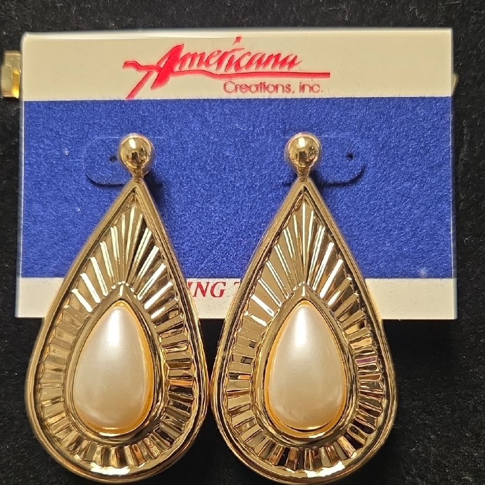 Gold and Cream Teardrop Earrings